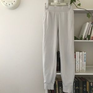 Aritzia TNA The Perfect Jogger Light